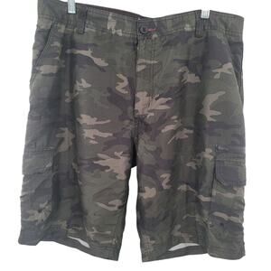 Burnside Men's Hybrid Cargo Shorts Size 36 Green Camo